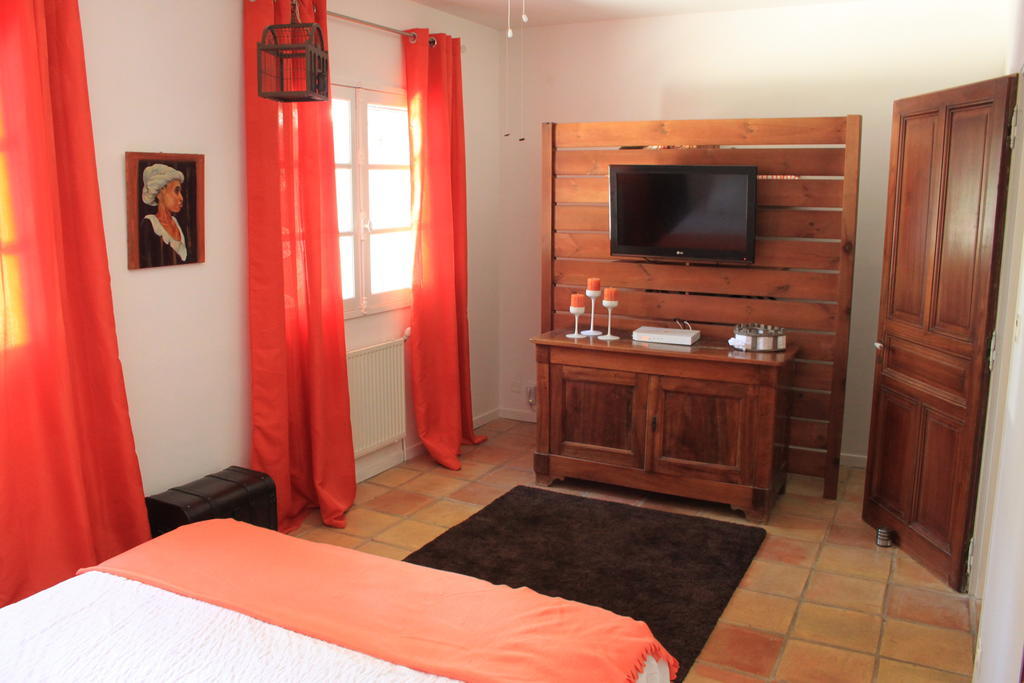 Bed and Breakfast La Bousquatiere Piolenc Pokoj fotografie